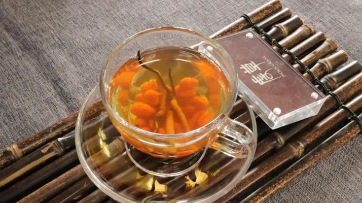 冬蟲夏草泡水的正確方法：解鎖雪域珍寶的營養密碼