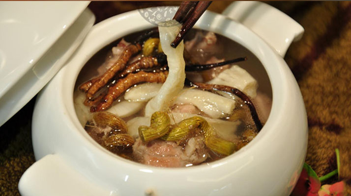 冬蟲夏草煎服：根數不是固定值，3 大維度定用量